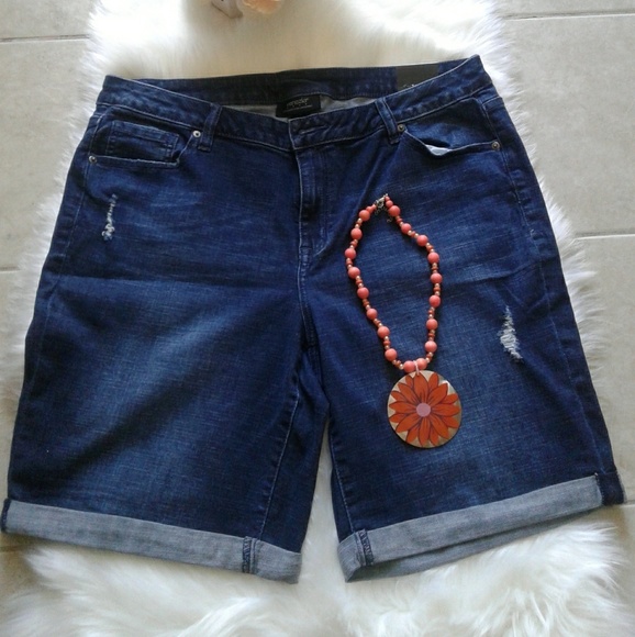 Denim  Bermuda shorts by Venezia  sz.18 NWOT - Picture 2 of 7